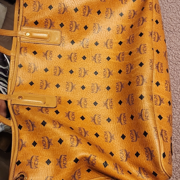 Authentic MCM bag - Picture 2 of 8